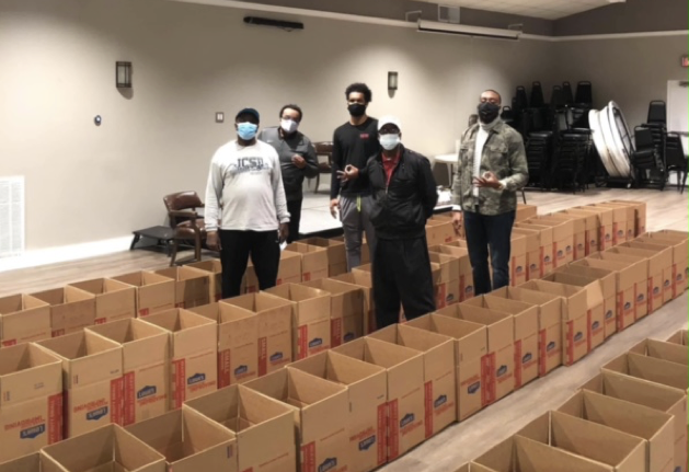 Thanksgiving Food Box Program Delivers Food to Local Community